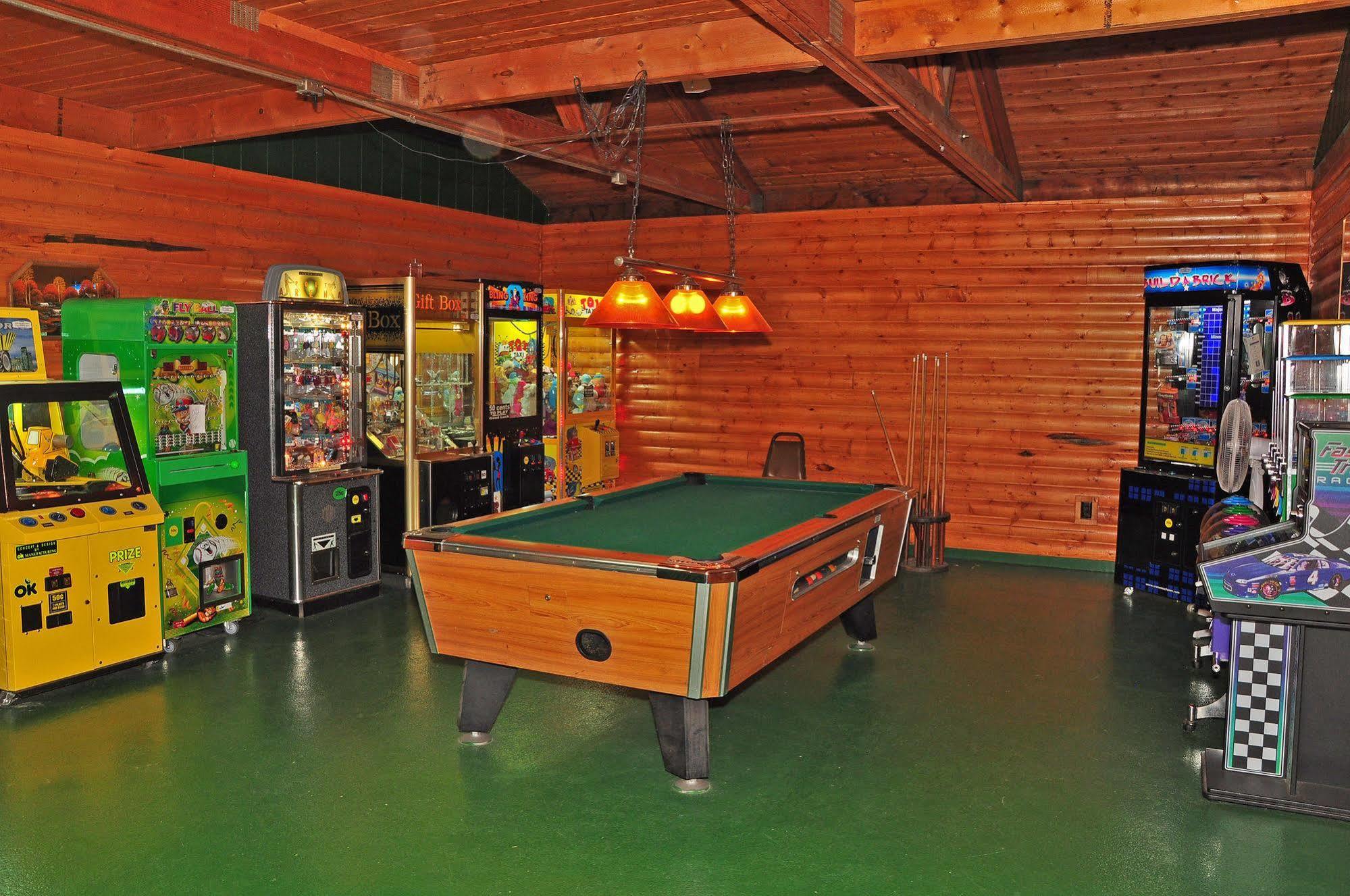 Arrowhead Resort Campground Plainville Esterno foto