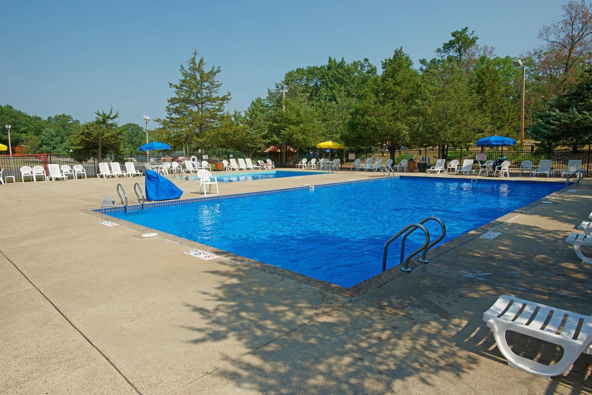 Arrowhead Resort Campground Plainville Esterno foto
